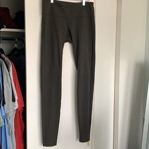 Lululemon Wunder Under army green full length